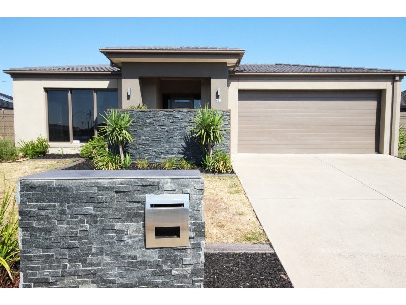 36 Lawrie Drive, Alfredton VIC 3350