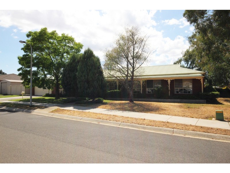 5 Cooinda Drive, Delacombe VIC 3356