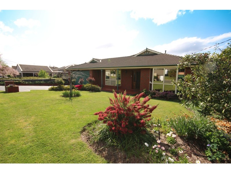 106 Bogong Avenue, Invermay Park VIC 3350