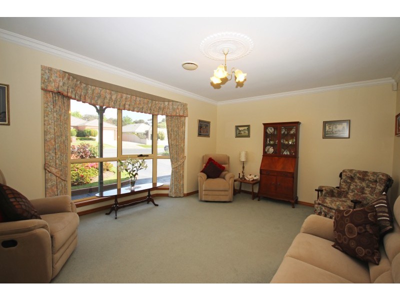 106 Bogong Avenue, Invermay Park VIC 3350