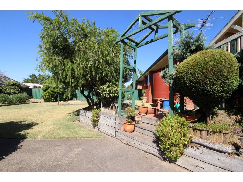 106 Bogong Avenue, Invermay Park VIC 3350