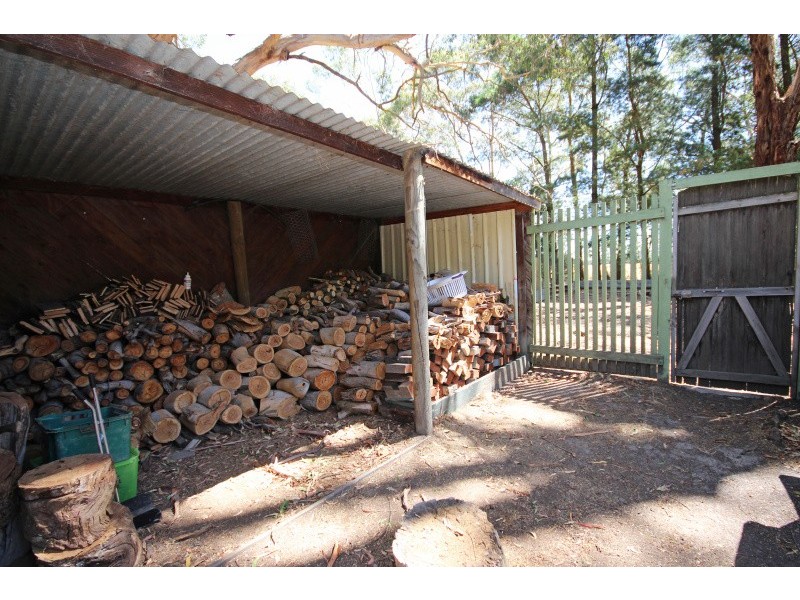 19 Diamonds Lane, Lal Lal VIC 3352