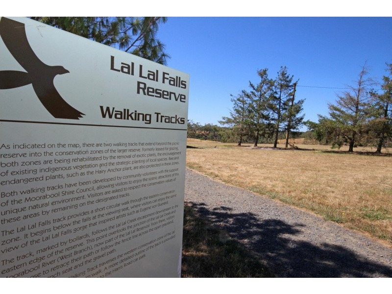 19 Diamonds Lane, Lal Lal VIC 3352