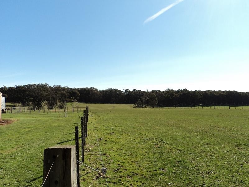 2115 Ballan-Daylesford Road, Leonards Hill VIC 3461