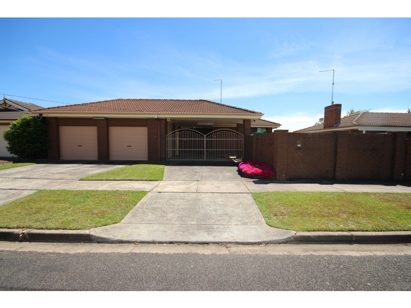 18 Cedric Street, Wendouree VIC 3355