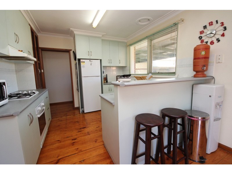 61 Lake Street, Wendouree VIC 3355