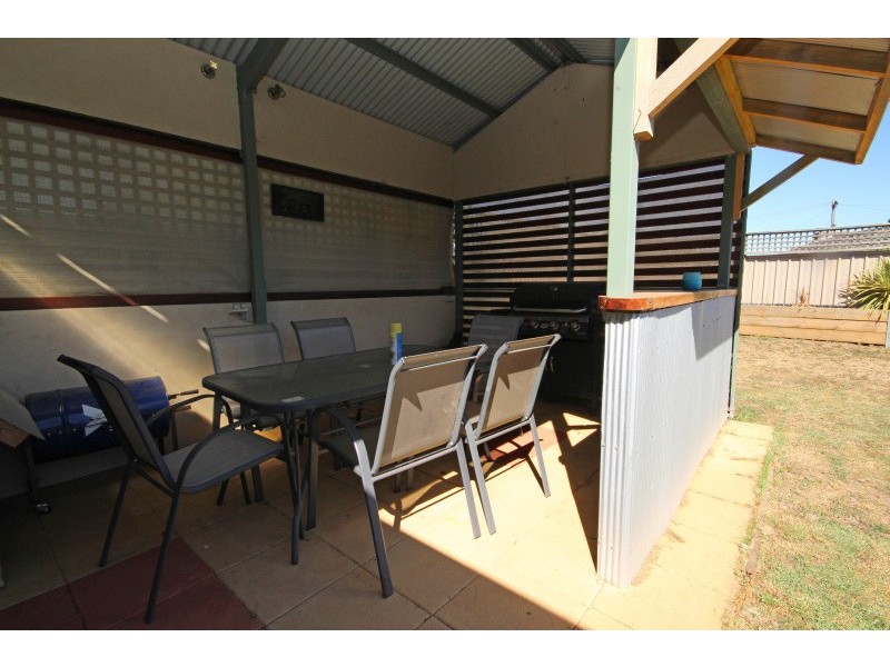 61 Lake Street, Wendouree VIC 3355