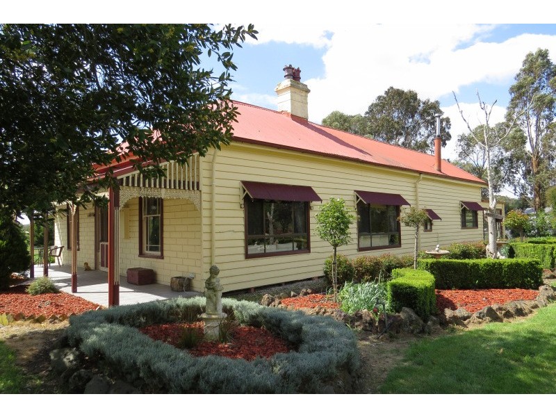 2029 Glenelg Highway, Scarsdale VIC 3351