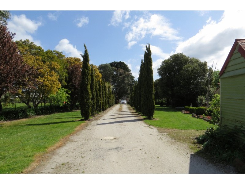 2029 Glenelg Highway, Scarsdale VIC 3351