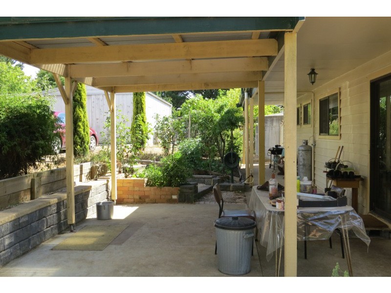 128 Jacks Road, Linton VIC 3360