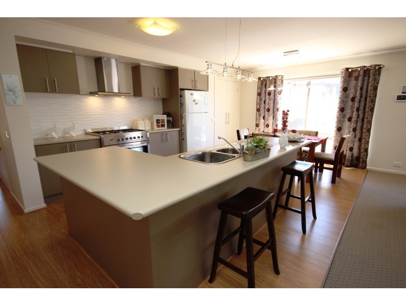 51 Majestic Way, Delacombe VIC 3356