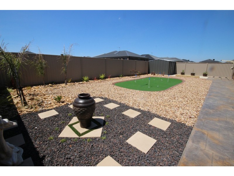 51 Majestic Way, Delacombe VIC 3356