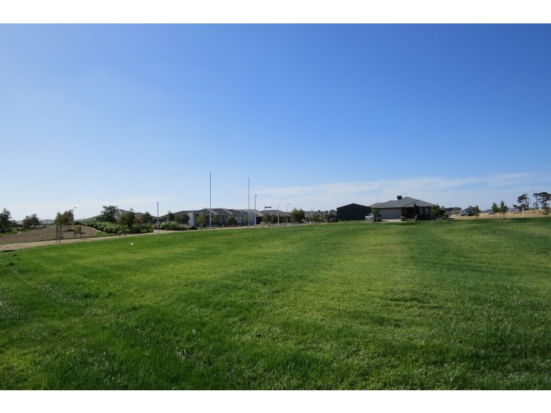 3 Cahill Close (Lucas Estate), Alfredton VIC 3350