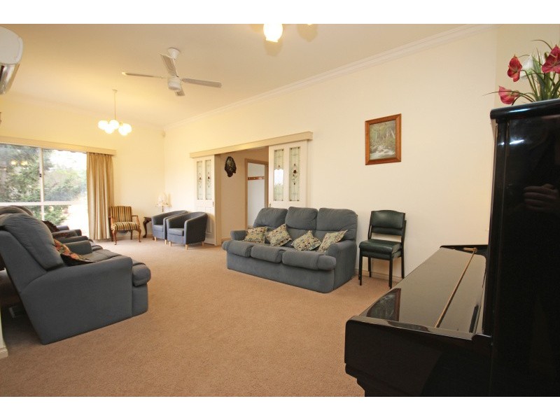 216 Wilson Street, Canadian VIC 3350