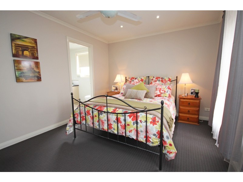 8 Rimmington Drive, Sebastopol VIC 3356