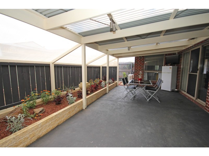 8 Rimmington Drive, Sebastopol VIC 3356