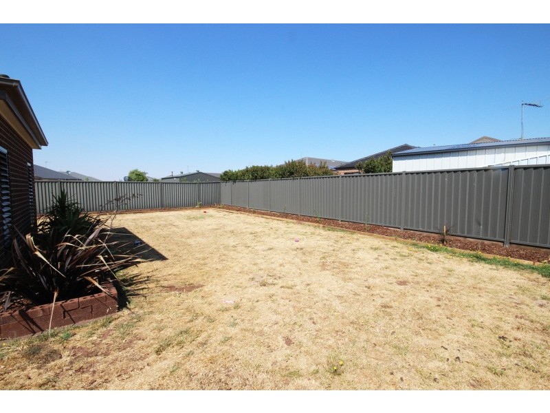 36 Lawrie Drive, Alfredton VIC 3350