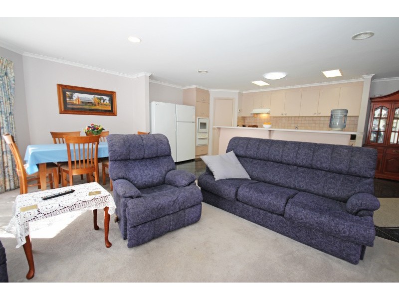 75 Elaine Avenue, Alfredton VIC 3350