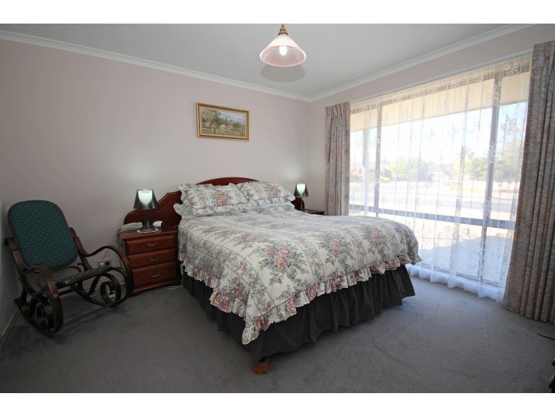 75 Elaine Avenue, Alfredton VIC 3350