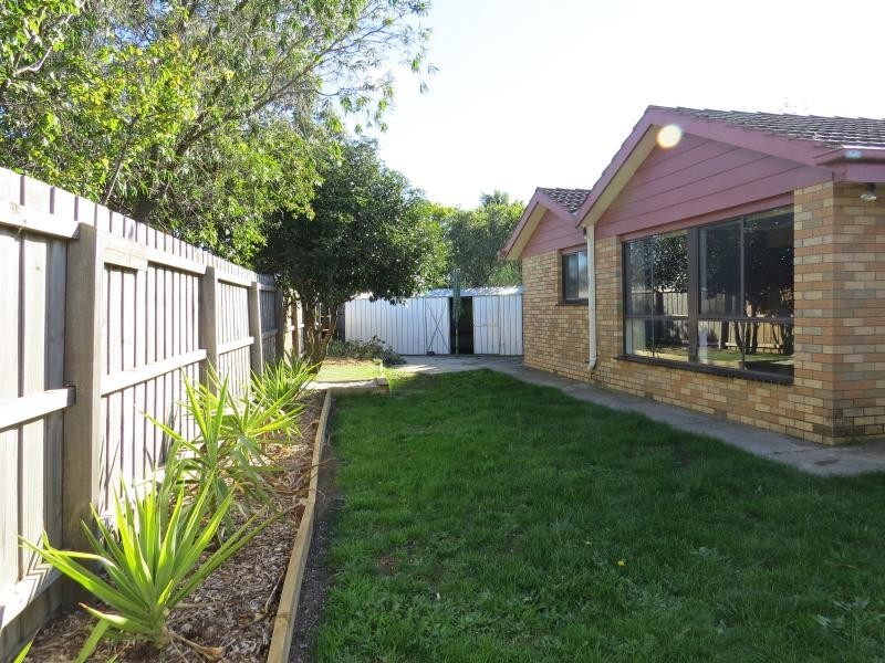 3 Laurine Court, Wendouree VIC 3355