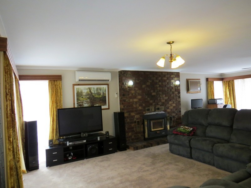 36 Bute Close, Clunes VIC 3370