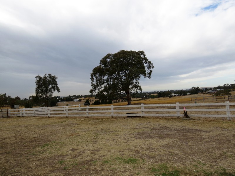 36 Bute Close, Clunes VIC 3370