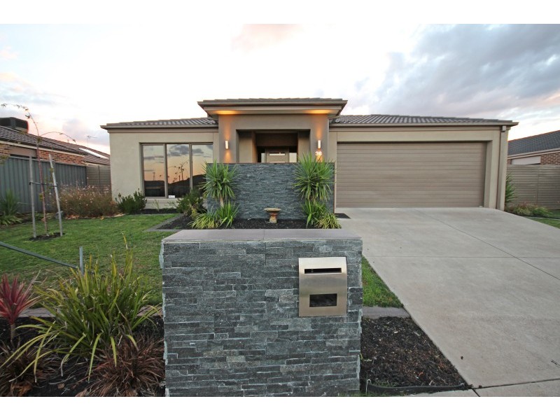 36 Lawrie Drive, Alfredton VIC 3350