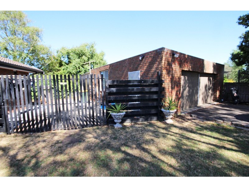 9 Earls Square, Delacombe VIC 3356