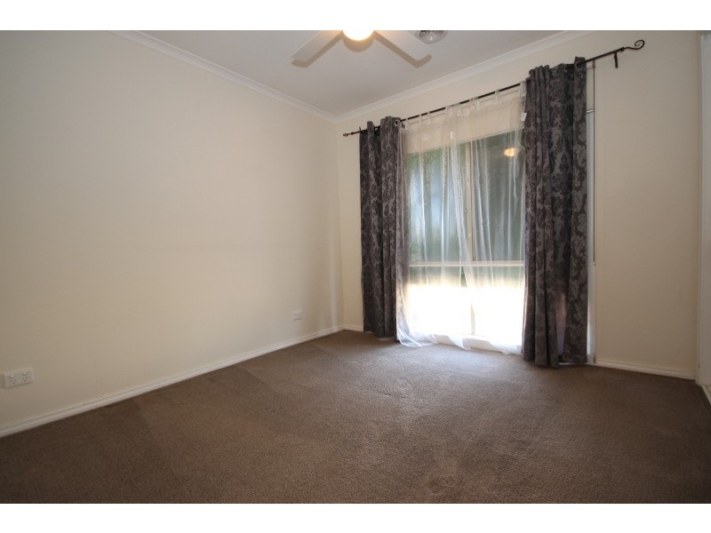 8 Deakin Drive, Delacombe VIC 3356