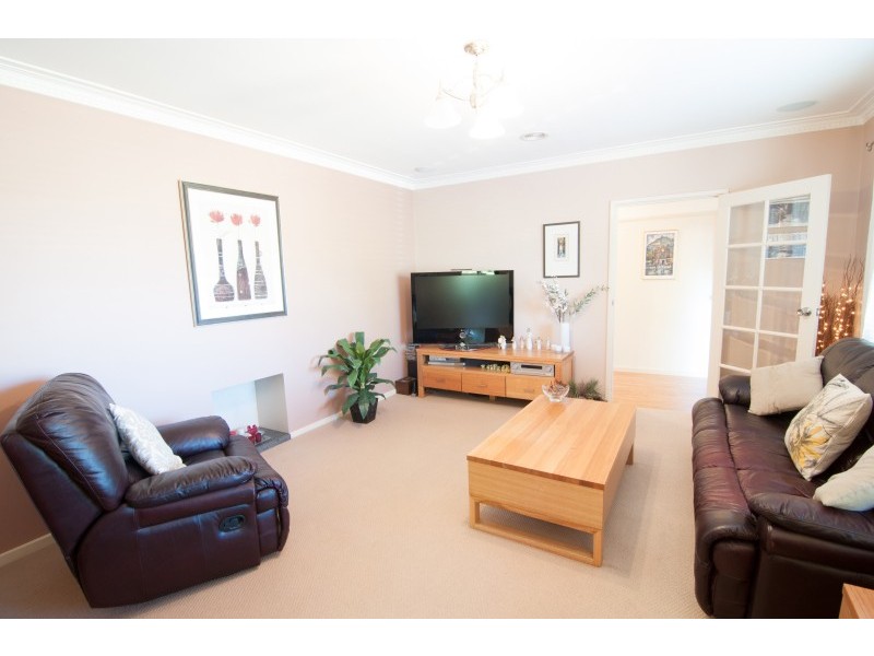 37 Howe Street, Miners Rest VIC 3352