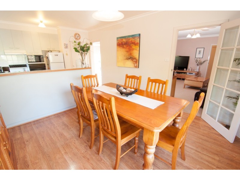 37 Howe Street, Miners Rest VIC 3352