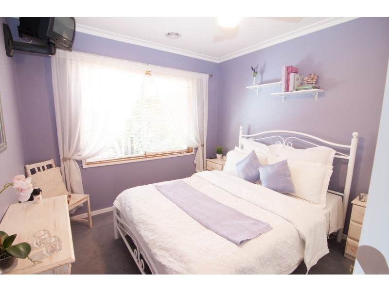 37 Howe Street, Miners Rest VIC 3352