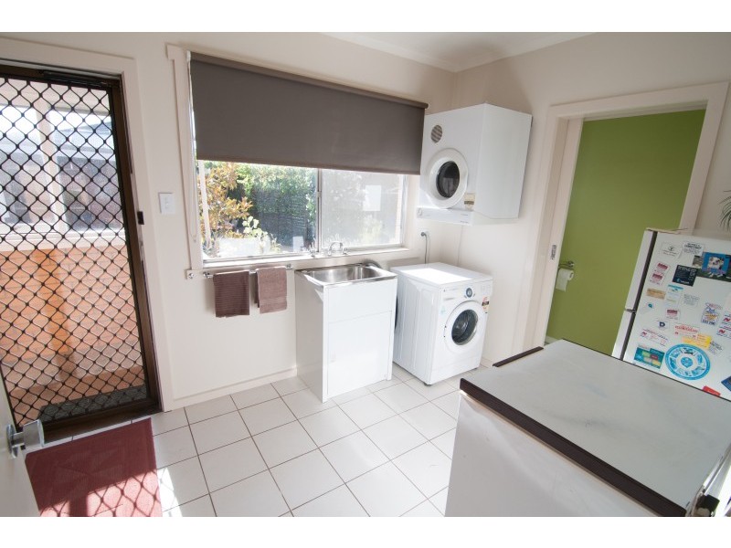 37 Howe Street, Miners Rest VIC 3352