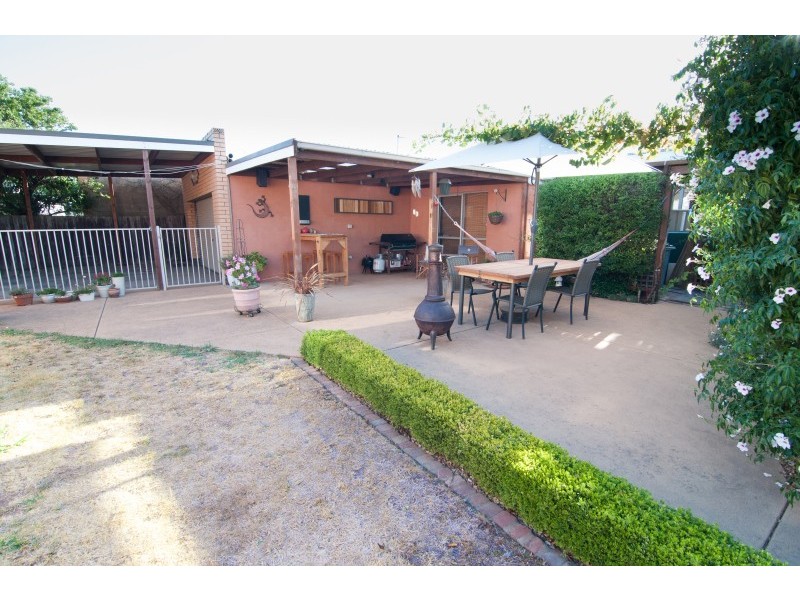 37 Howe Street, Miners Rest VIC 3352