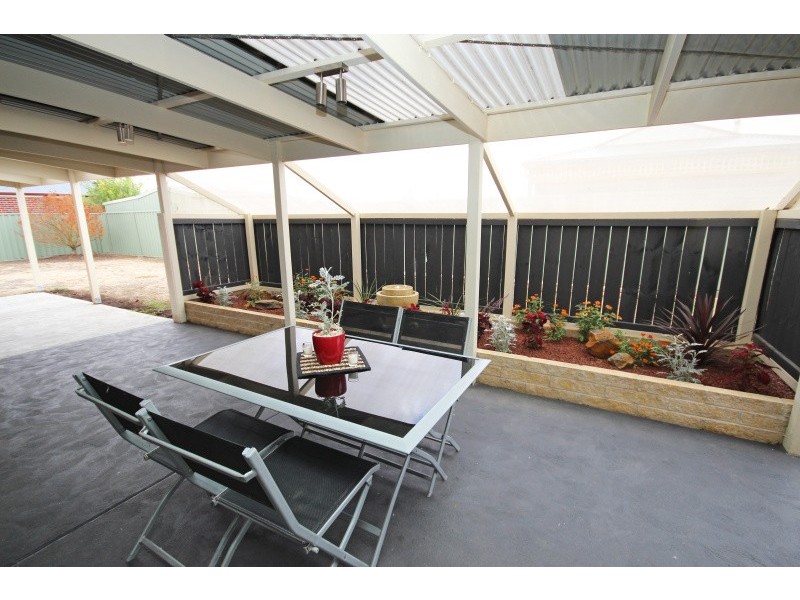 8 Rimmington Drive, Sebastopol VIC 3356