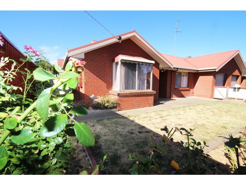 9a Murray Street, Newington VIC 3350