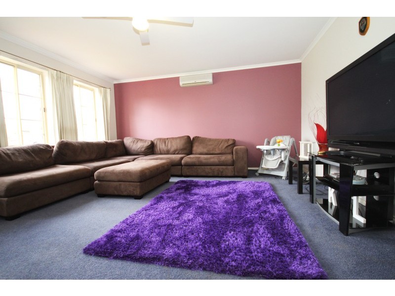 19 Elizabeth Road, Creswick VIC 3363