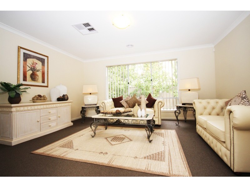 4 Chase Boulevard, Alfredton VIC 3350