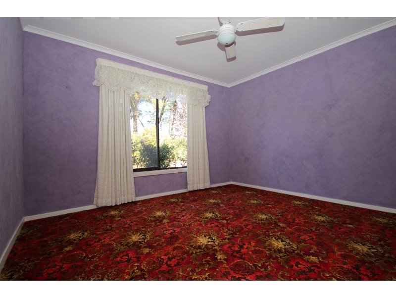 786 Brays Road, Ross Creek VIC 3351