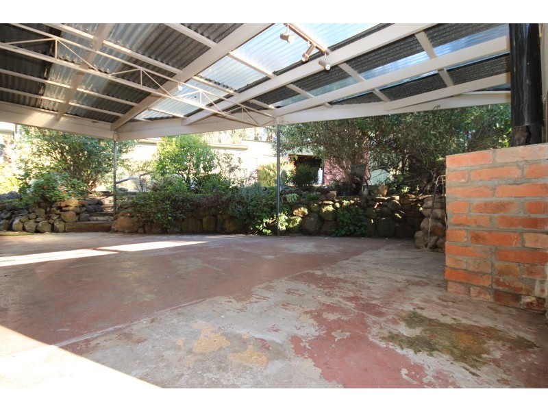 786 Brays Road, Ross Creek VIC 3351