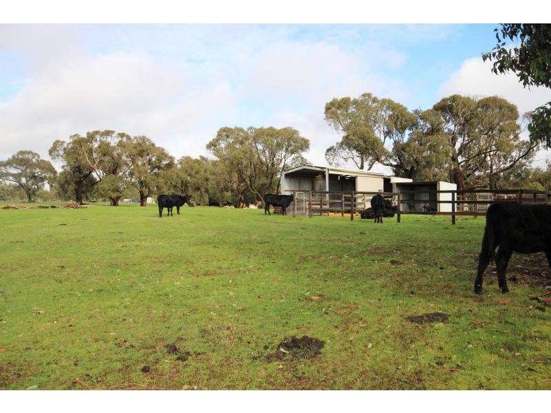 179 Bells Road, Smythes Creek VIC 3351