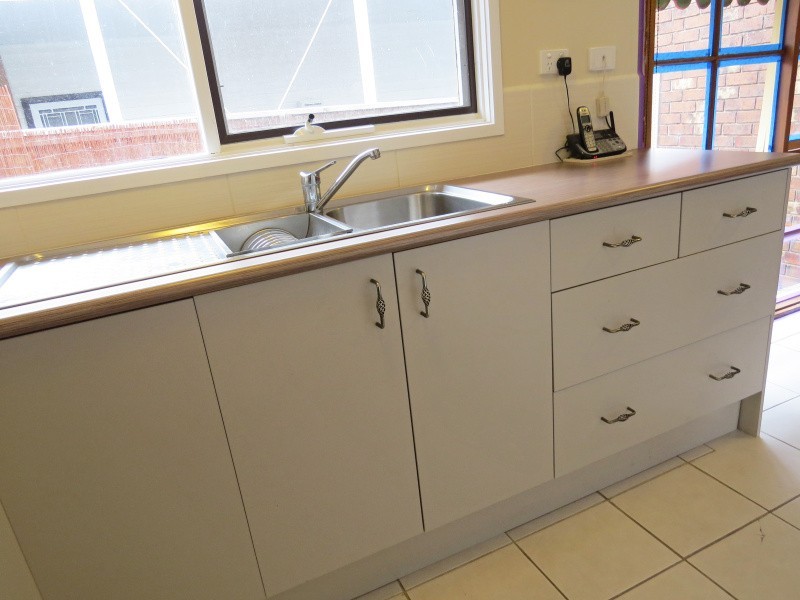 2/106 Burnbank Street, Lake Wendouree VIC 3350