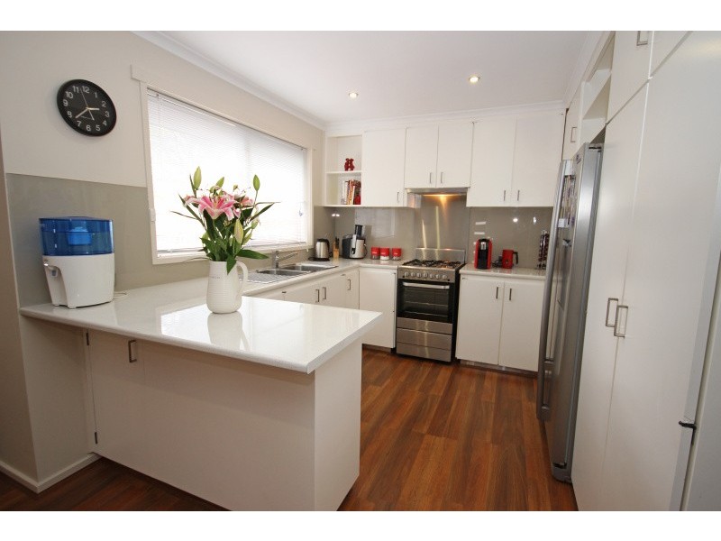 9 Edwardes Street, Black Hill VIC 3350