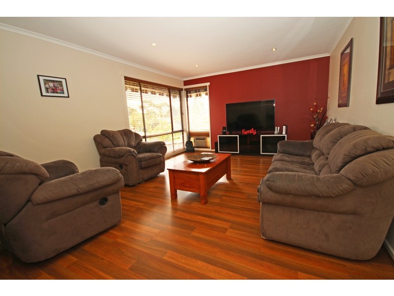 9 Edwardes Street, Black Hill VIC 3350