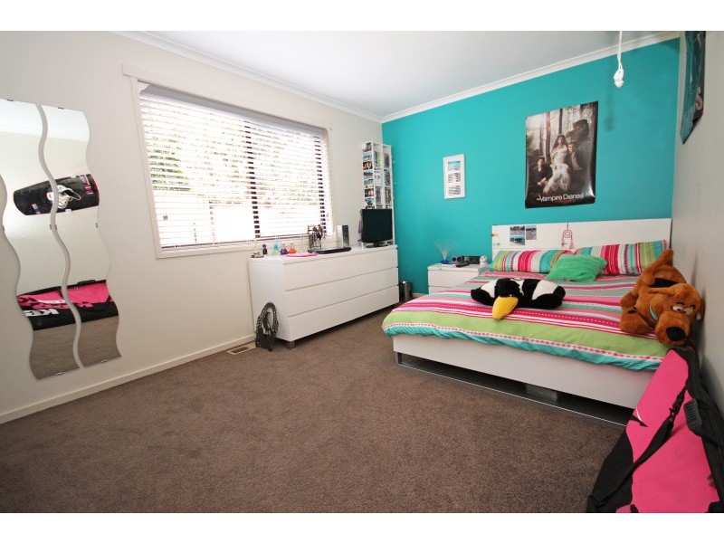 9 Edwardes Street, Black Hill VIC 3350