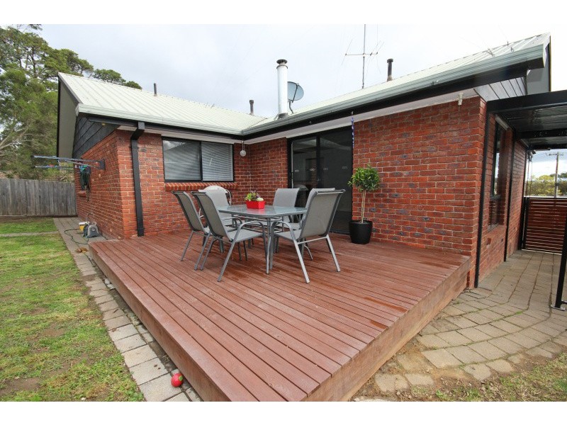 9 Edwardes Street, Black Hill VIC 3350