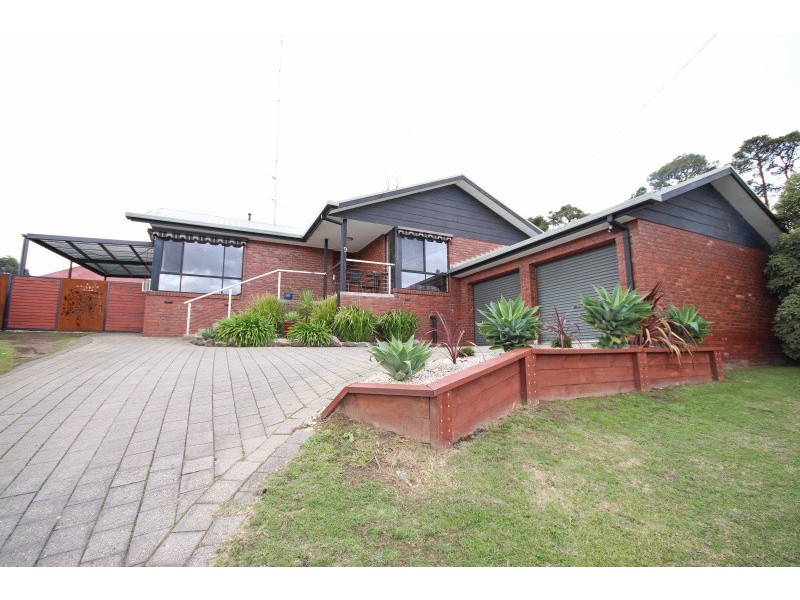 9 Edwardes Street, Black Hill VIC 3350