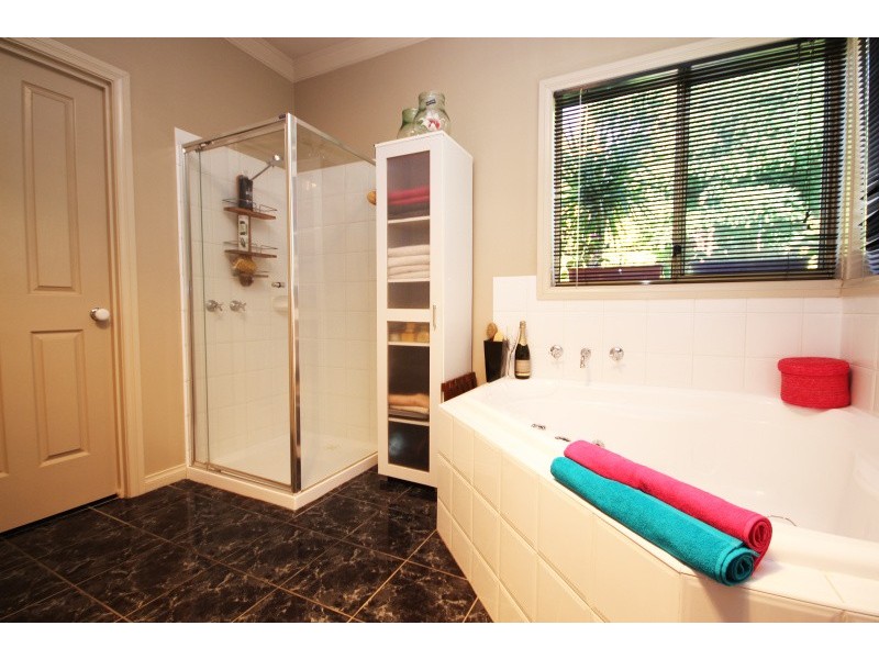 2 Canadian Springs Drive, Ballarat VIC 3350