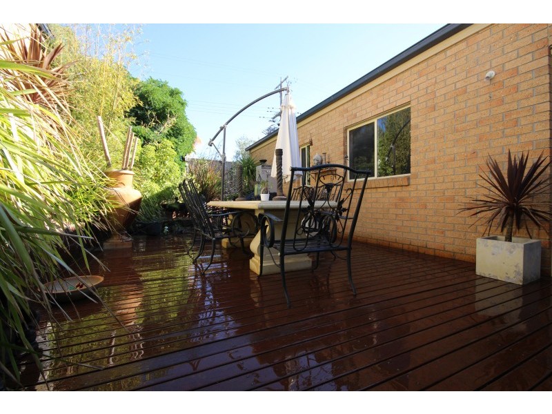 2 Canadian Springs Drive, Ballarat VIC 3350