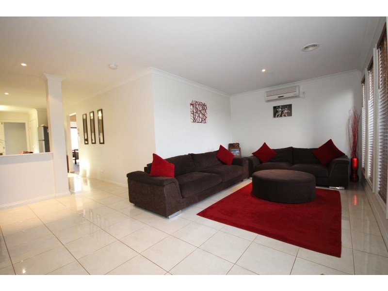 12 Ashwood Gardens Drive, Mitchell Park VIC 3355